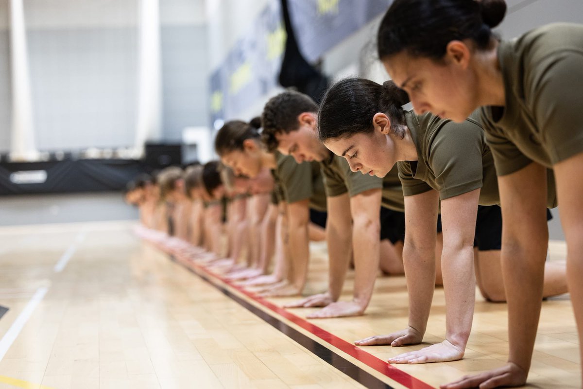 Britannia Royal Naval College tweet media