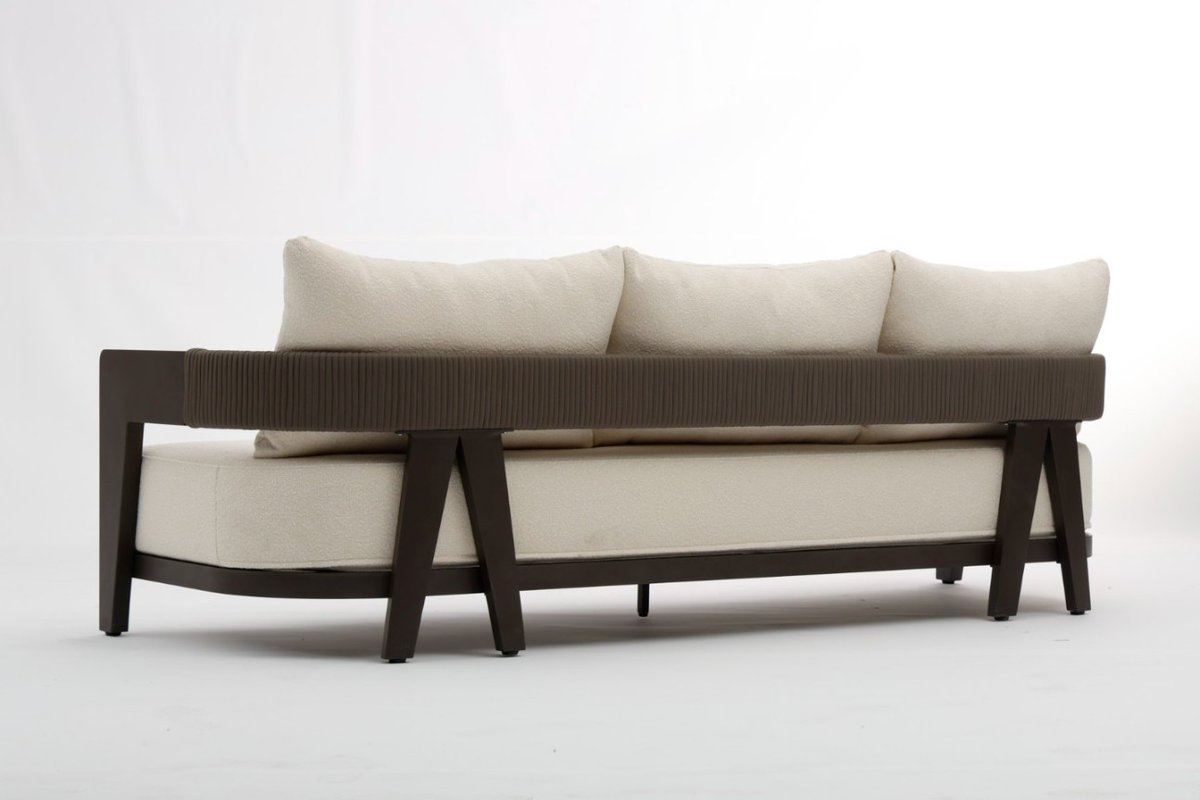 yoceangarden199's tweet photo. Textured dark frame meets plush neutral cushions, crafting a bold, modern sofa for elevated outdoor living spaces. #ModernOutdoorSofa #TexturedDesign #NeutralTones #ElevatedLiving #LuxuryPatioFurniture#yoceangarden https://t.co/NsbI2A59L2