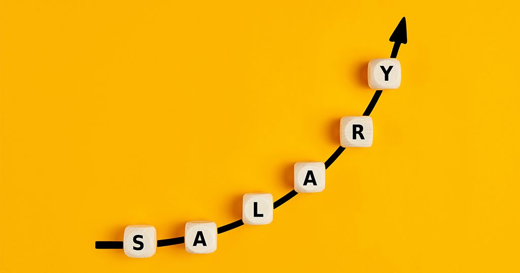 𝗦𝗮𝗹𝗮𝗿𝘆 𝗶𝗻𝗰𝗿𝗲𝗮𝘀𝗲𝘀 𝗻𝗲𝗲𝗱𝗲𝗱

To keep the same purchasing power as your R32,000 salary in 2015, here's the increase you'd have needed each year. 

Using an 𝗜𝗻𝗳𝗹𝗮𝘁𝗶𝗼𝗻 𝗿𝗮𝘁𝗲 of 𝟱.𝟲% 𝗮 𝘆𝗲𝗮𝗿:

🔸R32,000 @ 5.6% = 𝗥𝟭,𝟳𝟵𝟮 

🔸R33,792 @ 5.6% =