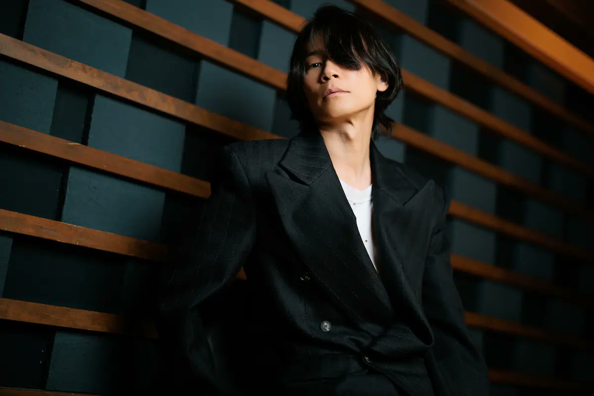 realsound_b's tweet photo. ＼お申し込みは本日2月1日（日）23:59まで／
【フォロー＆RPで #プレゼント！】

#川上洋平 サイン入りチェキ 1名様

／
✍️インタビューはこちら！
https://t.co/7ZRDMkaSVL

📷撮り下ろし写真一覧はこちら！
https://t.co/nZNKYuvtte
＼
#Alexandros https://t.co/s8iNvsVAsL