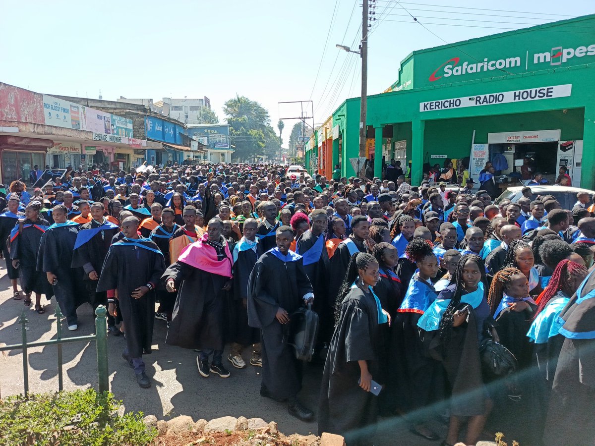 TVETAKenya's tweet image. 1/  TVET Authority proudly joins Kericho County for the 2nd Joint Graduation Ceremony of the 2025 cohort from all vocational training centres. 🎓 #TVETA #SkillsForLife