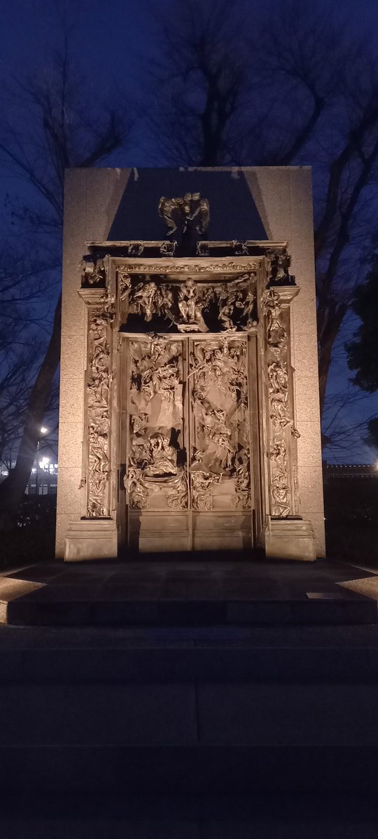 初めて生で地獄の門見た