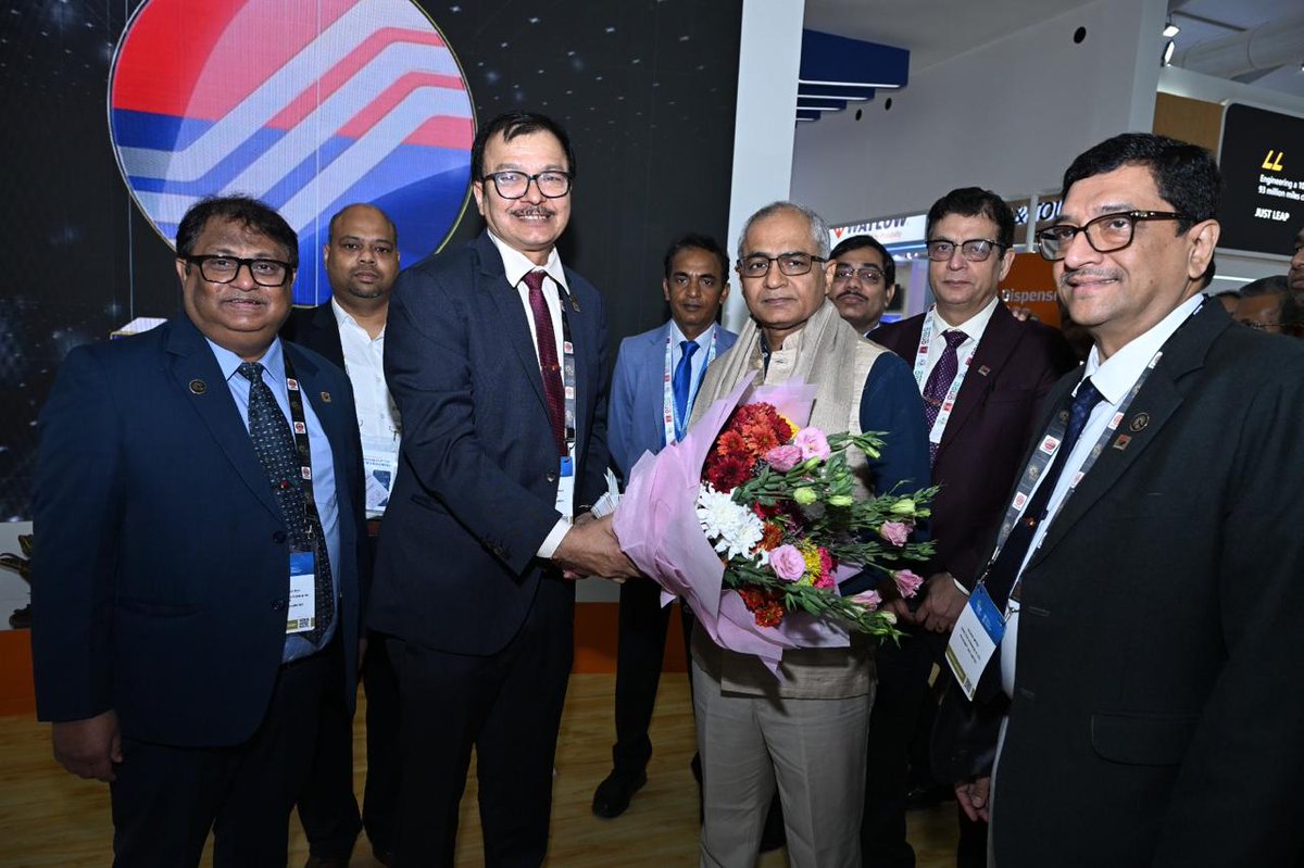 Petronet LNG Limited tweet media