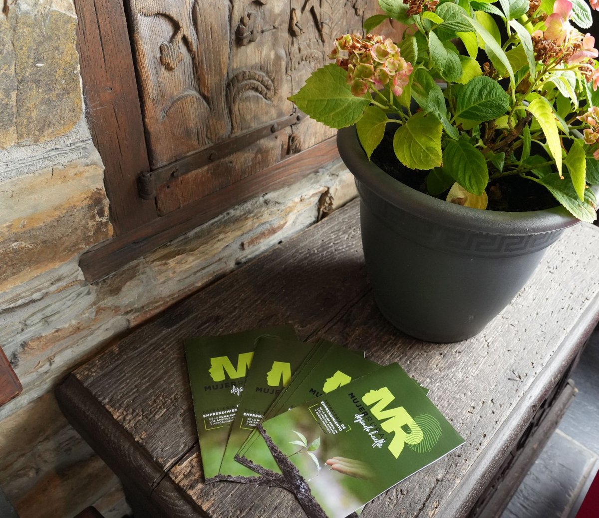 asodebi's tweet image. 🟢𝐑𝐄𝐃 𝐏𝐀𝐌𝐄 / Asodebi forma parte de la RED PAME para apoyar a emprendedoras en el sector agrario y agroalimentario. 

 ✨¡Desde #Asodebi Seguimos trabajando por y para la Mujer Rural Berciana! 👩‍🌾

¡¡Mujer, tu voz importa!! 🌺