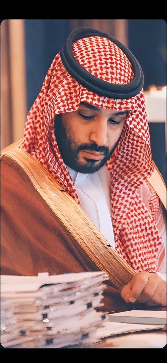 اللهم سخِّر له أسباب قوتك، وألبِسه درع نصرك، واربط على قلبه ربطًا لا ينفك، وثبّت قدمه تثبيتًا لا يزل 
و اكفه كيد الأعداء، واصرف عنه مكرهم، واجعل تدبيرهم عليهم، واكتب له الغَلَبة بعزّك،#محمد_بن_سلمان