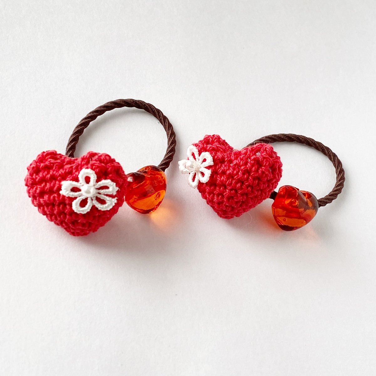 なな　ハート　あみぐるみ　ヘアゴム　オーダーページ minneも販売開始しました❤️ 【バレンタイン限定💝】真っ赤なミニ