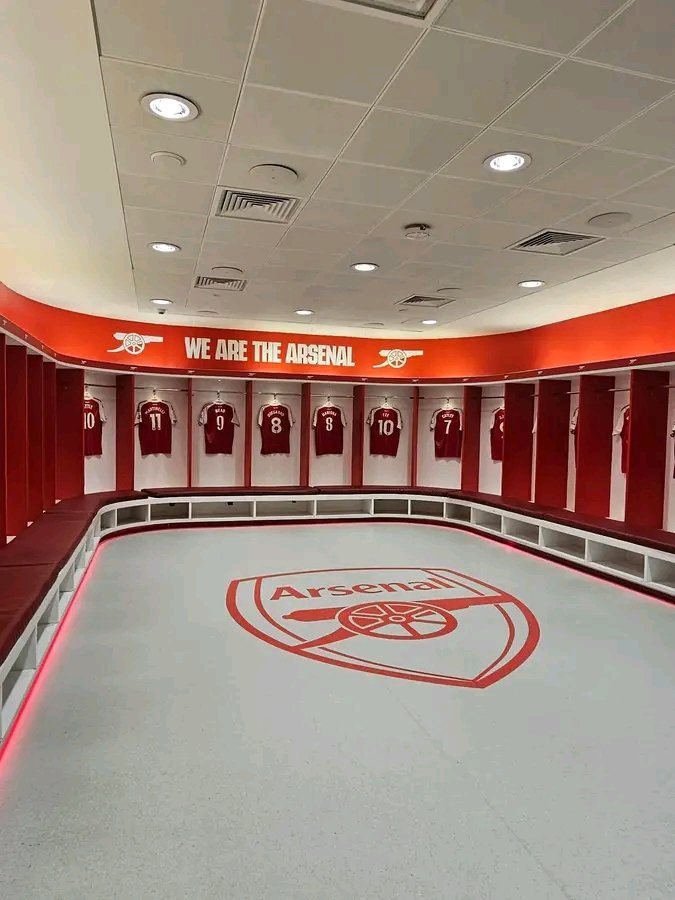 Premier League teams developed a habit of sitting deep whenever they faced Arsenal, just to avoid getting embarrassed by a scoreline.

Arsenal adapted. And started punishing them from corner kicks.

Pundits: They only rely on set pieces.

They rely on one striker to bang in