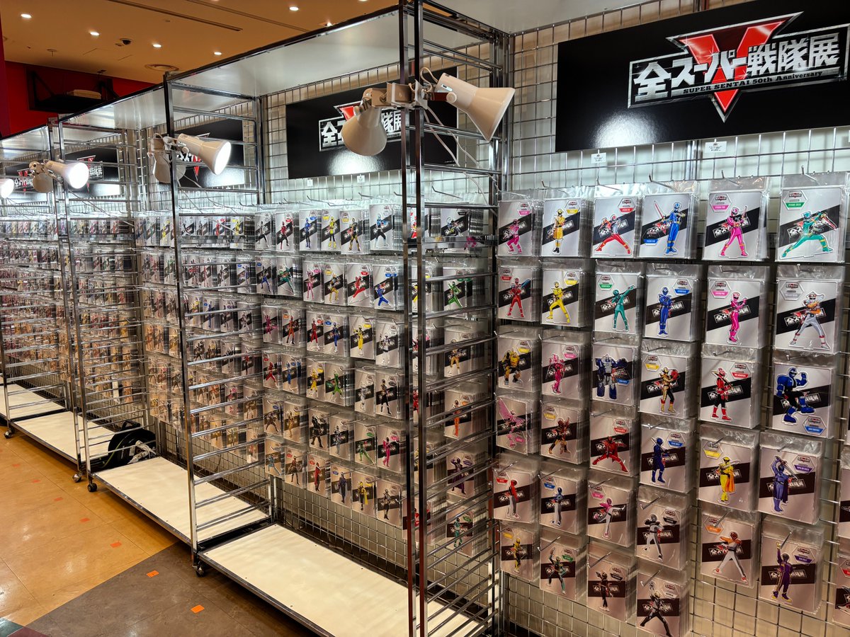 Sentai_popup's tweet image. ˗ˏˋ🐺🦁🦕🦅🦄🐻‍❄️ˎˊ˗
#ナンバーワン戦隊ゴジュウジャー POP UP SHOP

いよいよ開催まで、あと1⃣日！

ぜひ会場に遊びに来てください💍
˗ˏˋ❤️💙💛💚🖤🤍ˎˊ˗

※1/31(土)、2/1(日)は「LivePocket」での事前予約制です。予めご了承ください。