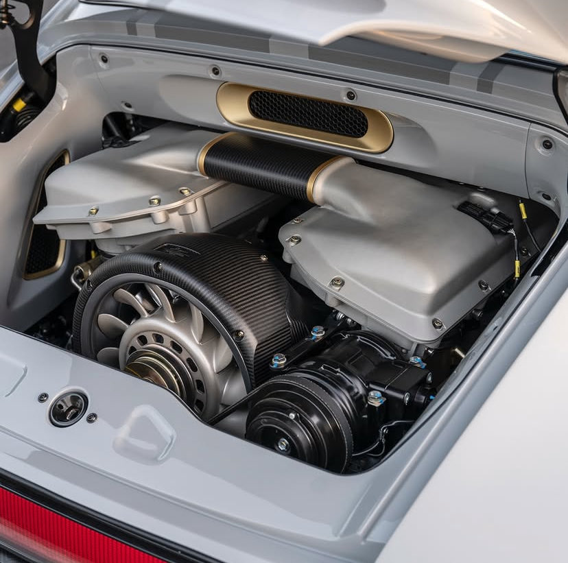 Singer reimagined 930 💨 🔥