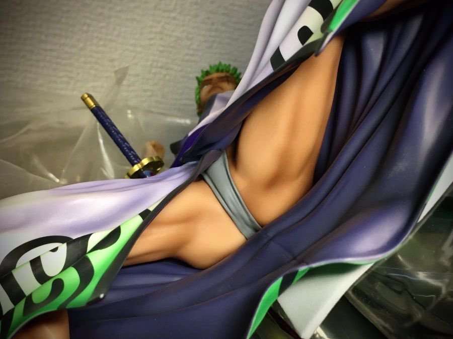 조로 평상복입을때는 팬티입고  와노쿠니에서는 훈도시 입는게 너무...(이하생략)