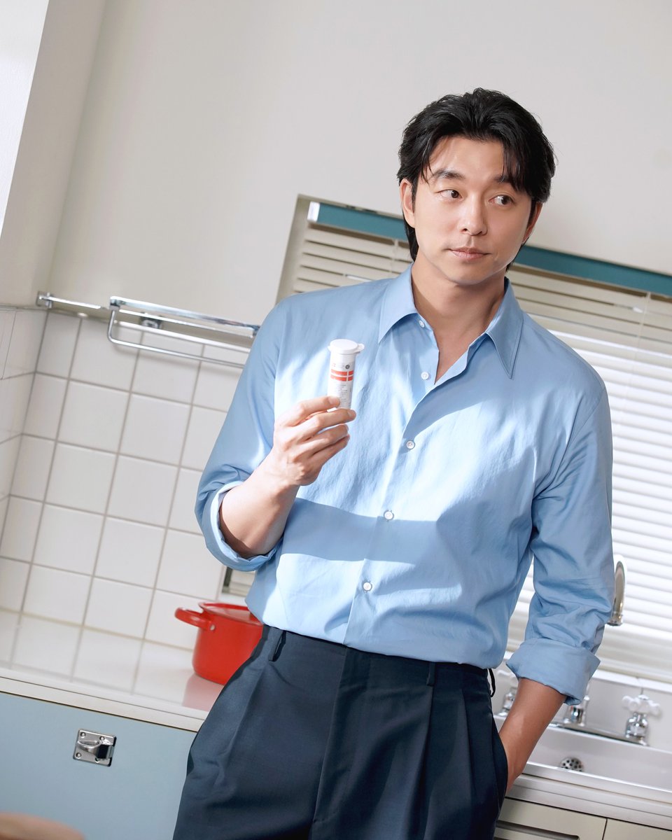 Gongyoofrance's tweet photo. Repost 매니지먼트 숲 @soop_ent
Nos vitamines humaines, boissons énergisantes, compléments nutritionnels qui vous donnent de la force rien qu'en les regardant ! 💊
La publicité de l'acteur Gong sur les lieux est arrivée ! 🇩🇰✨️
#공유 #광고 #덴프스 #Denps #management_soop https://t.co/ZUmWMkXQNT