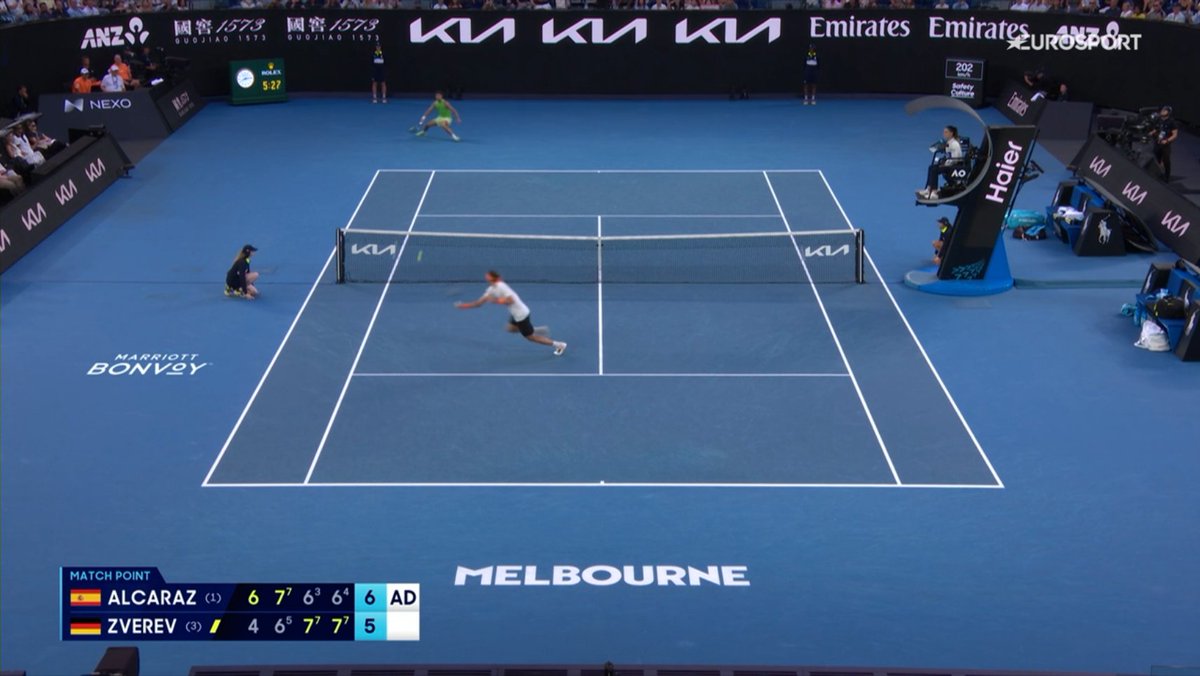 SVolee's tweet image. Il y a des moments où il faut juste savoir s'incliner.

Carlos Alcaraz, putain de légende du jeu.