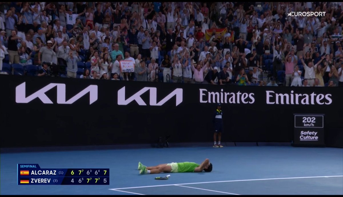 Qué jodida grandeza.