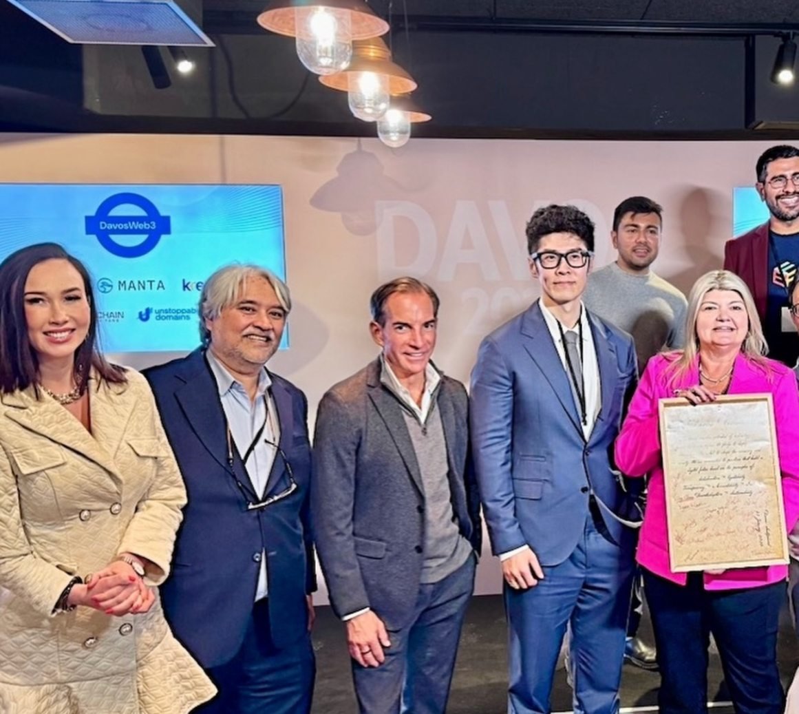 StablePayFi's tweet image. Crypto goes mainstream at #WEF2026. #Davos2026 Declaration shapes a practical future for Web3.
StablePay, with a U.S. MSB license, offers low-fee (from 1.5%), fast global payments supporting 500+ methods.
stablepay.co
#StablePay #Web3 #FinTech #Cryptopayment