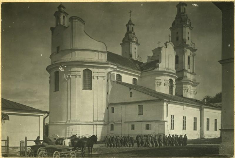 PolishChurches's tweet photo. For reference: The destroyed church from Berezwecz. Formerly Wilno Voivodeship. https://t.co/KrpVvMl65o