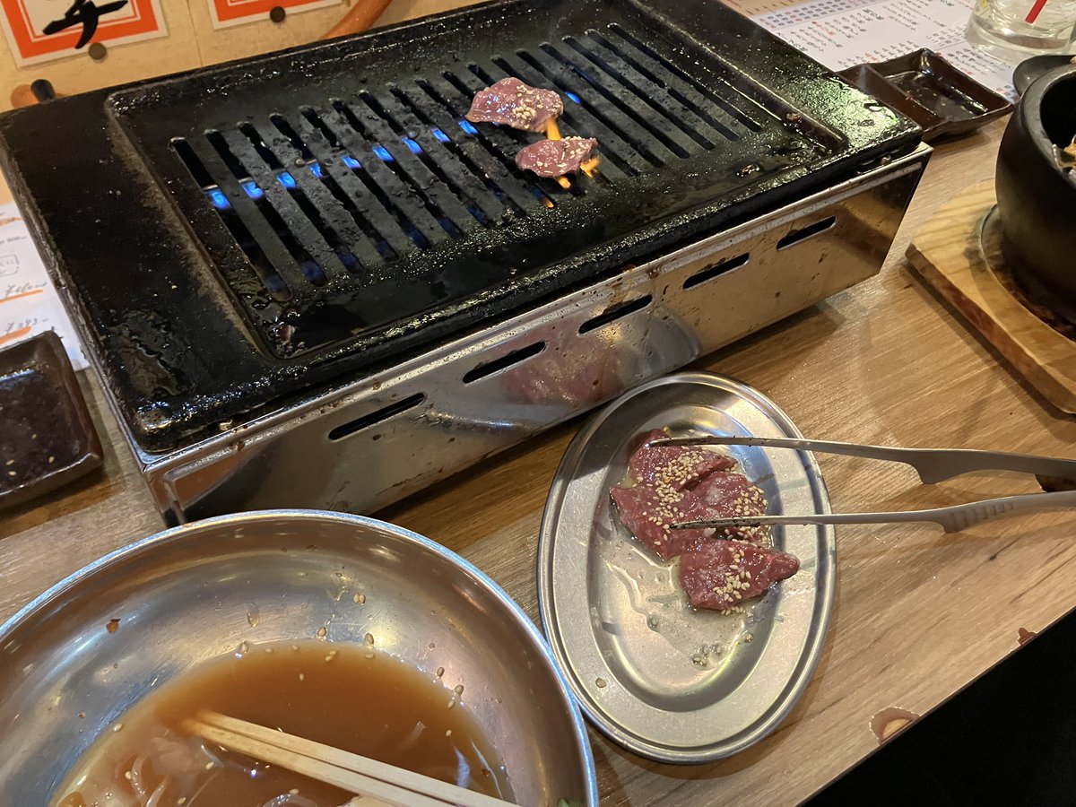 http199591's tweet photo. 夜は焼肉っしょ https://t.co/blJfZk9as0