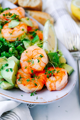 Want a traditional fishy #Friday? Indulge yourself with a #Seafest #prawn salad! 😋

We have gorgeous prawns from @seafestireland right here in #GahanMeats! 🍤

Get down to #Gahan for all your bank holiday weekend needs! 🤩😎🤩