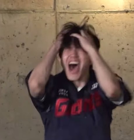 🍣 (@deisikseu) on Twitter photo 