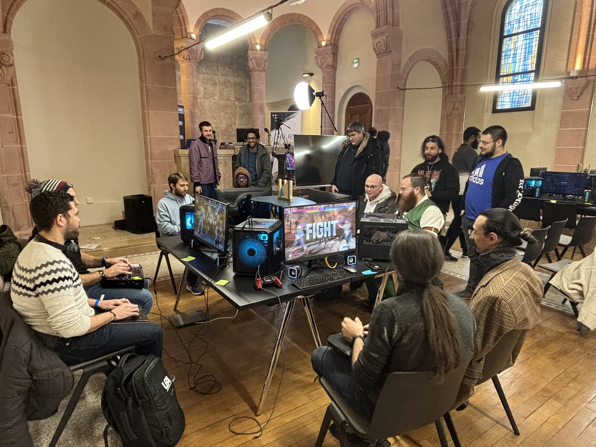 La Chapelle Series c'est demain !!! 🔥

Vous êtes prêts à vous enjailler au max ce week-end 👀

Cafét 🥤
Tournois 🏆
Freeplay 🎮
After 🎶

Début des hostilités à 10h samedi 31 ! 👊