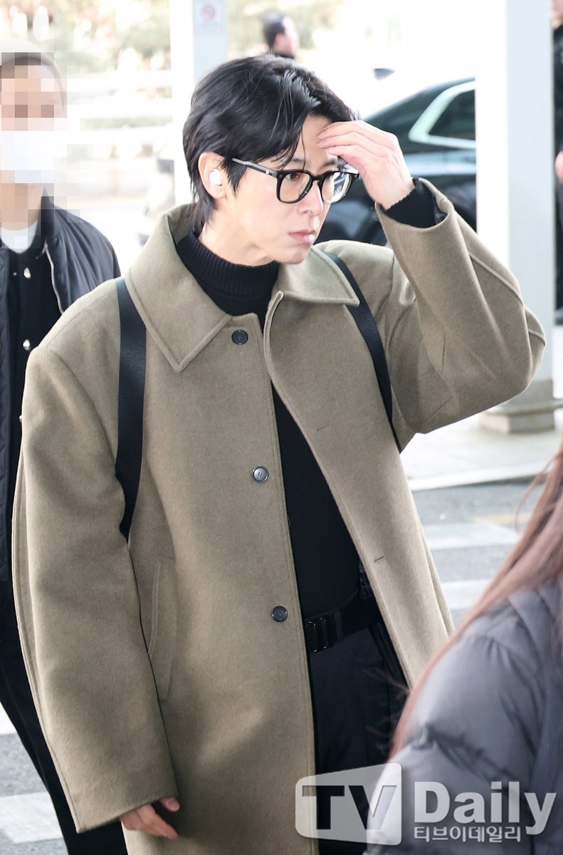 mamawayunopen's tweet image. ユノ福岡へ✈✈✈
大好きなもつ鍋食べれるかな…
SMTOWN 楽しんでね🩷
📍naver.me/G6QvyS8X
📍m.entertain.naver.com/home/article/6…
📍m.entertain.naver.com/home/article/6…
📍m.entertain.naver.com/home/article/1…

#Stretch #BodyLanguage
#IKNOW #UKNOW
#유노윤호 #ユンホ