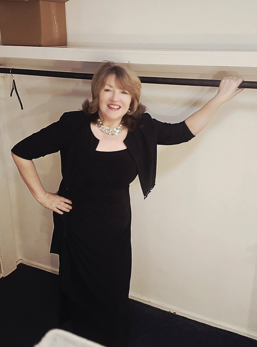 Lucy Parham tweet media