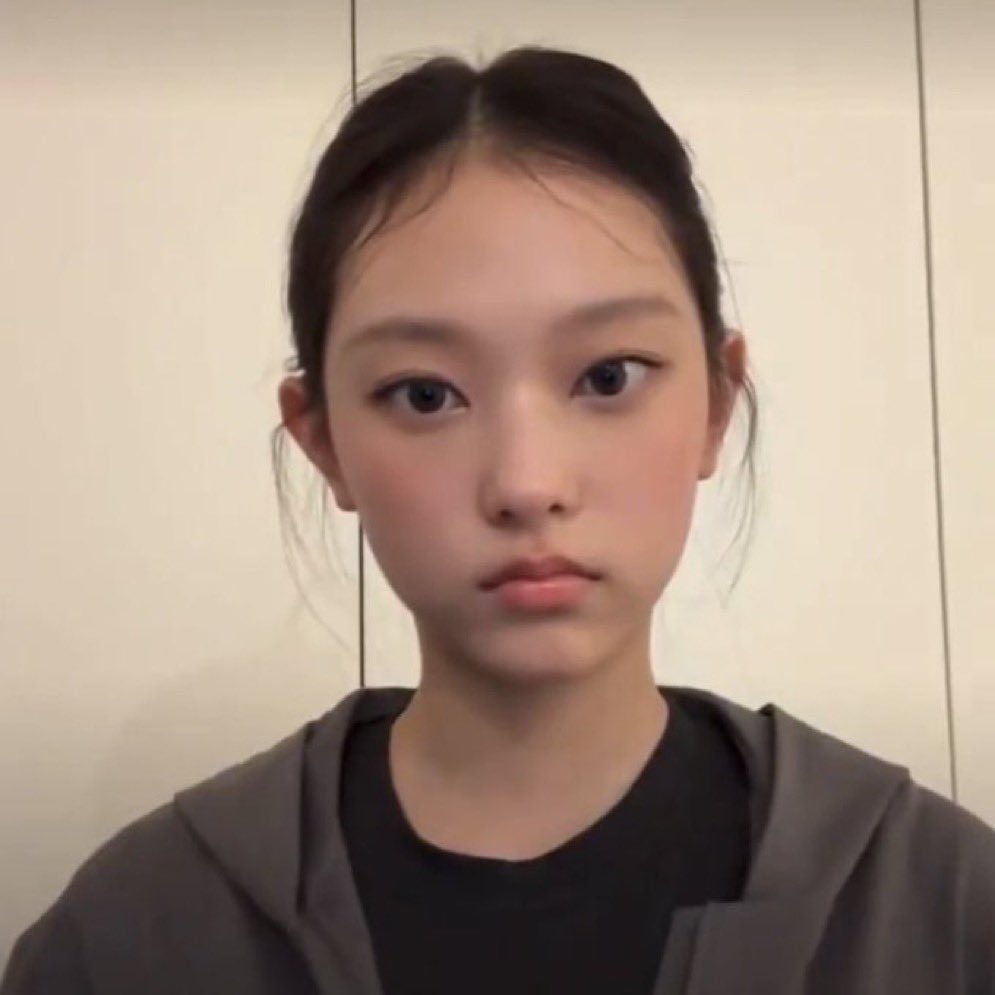 꿍 tweet media