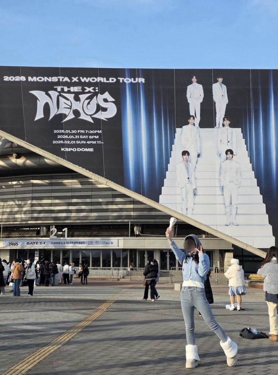 베이비블루🩵
추워요 아니요 안추워요🥲

#몬스타엑스 #MONSTAX #MONSTA_X
#MONSTAX_THEX_NEXUS
#THEX_NEXUS0130