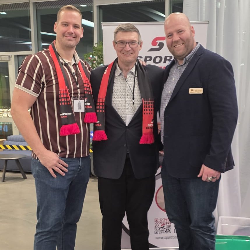 EEAlumni tweet media