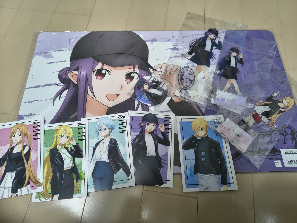ユウキがいっぱい！
ロフトのソードアートオンラインポップアップショップに行ってきました。
昨年から続いてたSAOのコラボはこれで一段落でしょうか‥
私のおサイフが悲鳴をあげています