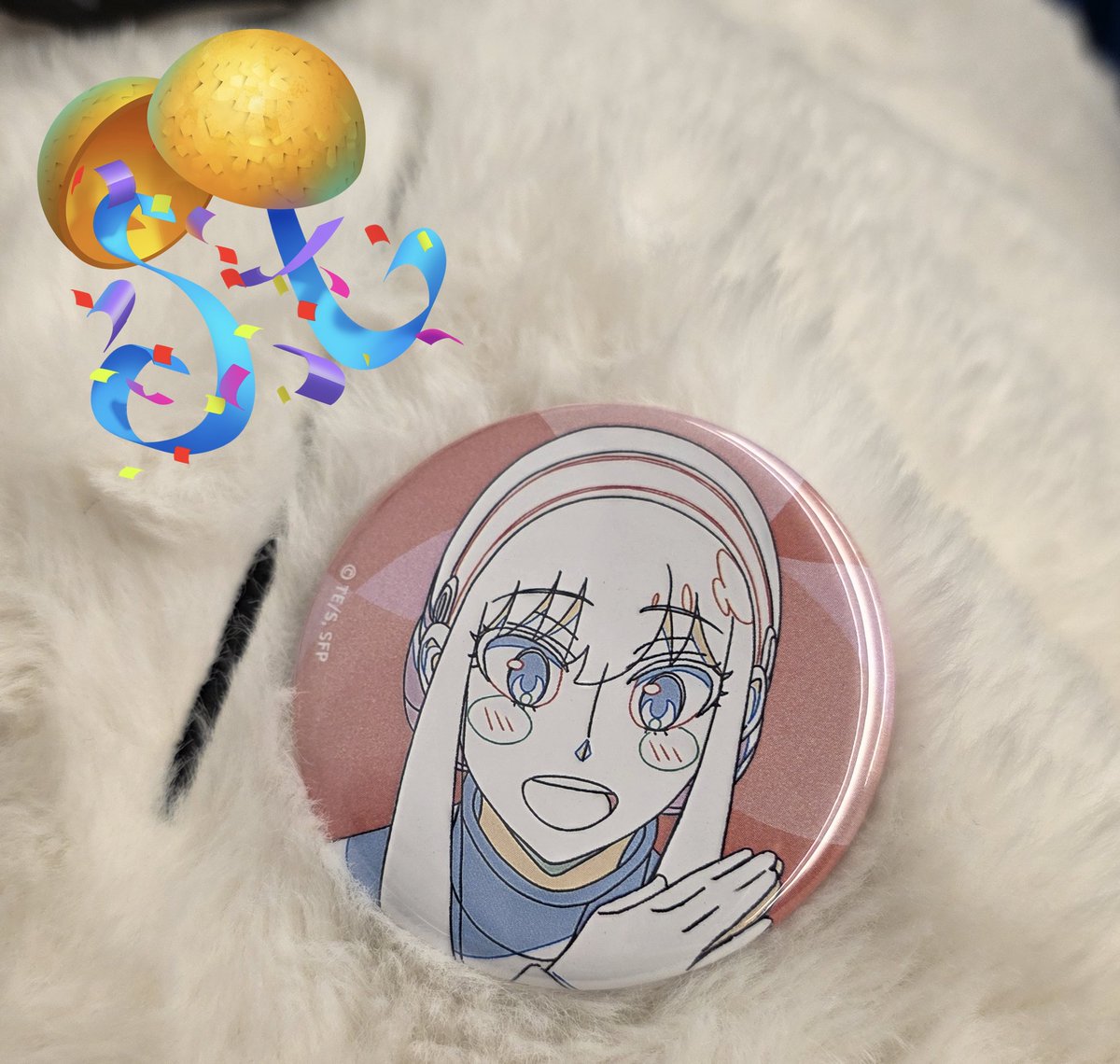 金額合わせで購入した缶バッジ、よるさんきたーーーーー😭😭
ロさんのクリアファイルとタソのアクスタは残少でした。ヨさんは補充されたっぽい。ポスカは表のふぉじゃ家でした