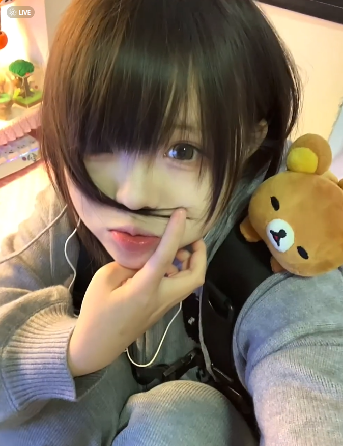Ailina543139's tweet photo. いつも子ども扱いされて本気で好きになってもらえないです https://t.co/bFE8If3LBa