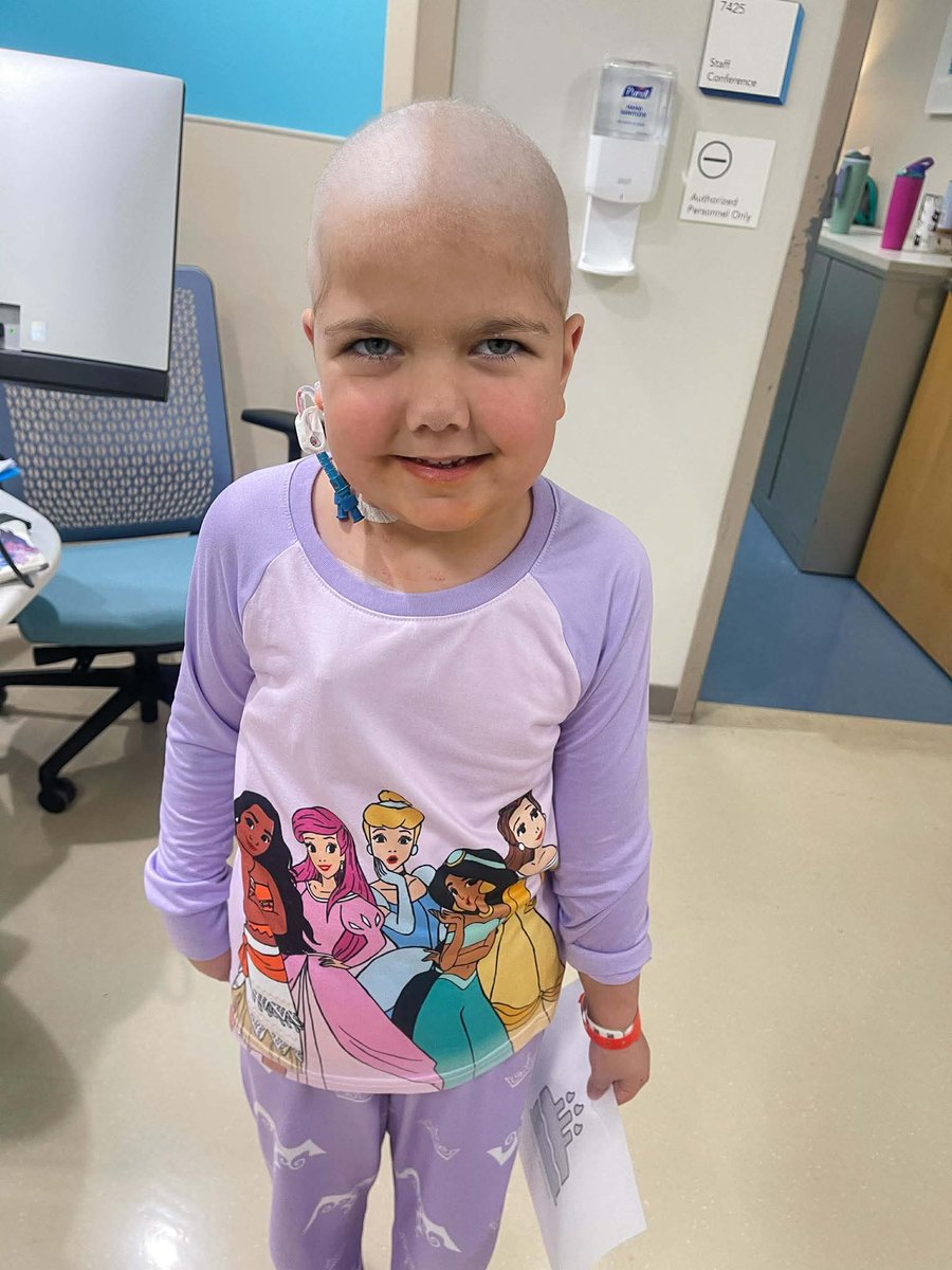 Let’s show up BIG for our friend Scarlett 💕🎀