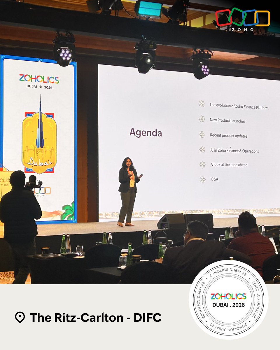 Zoho Payroll tweet media