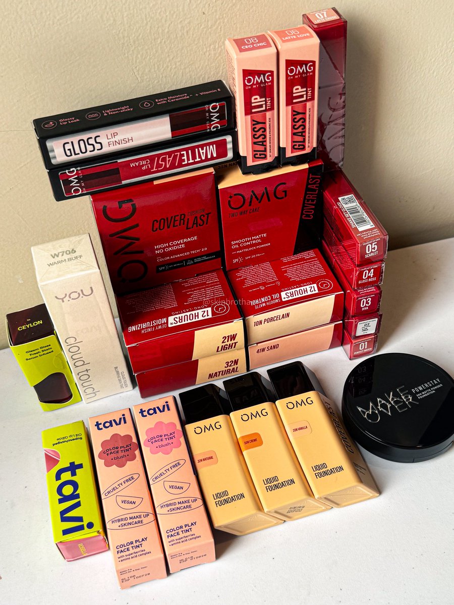 OI CEWEK2 TWITTER… ada yang mau MUG alias MAKE UP GRATIS ga? Coba sini reply pilih mau yang mana nanti dikirimin buat beberapa warga dimari😼 #real 

Syaratnya simple aja: wajib cocok &amp; pakai sampai habis ya biar ga mubadzir🙏🏻