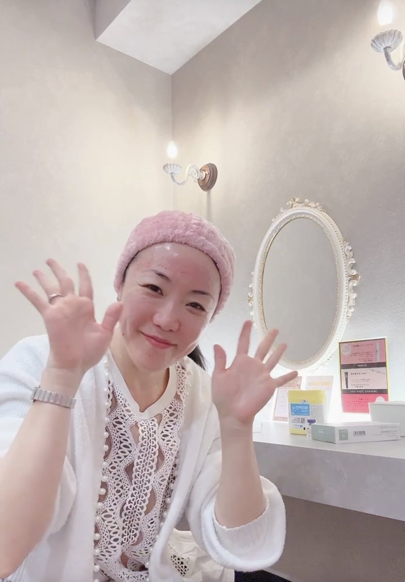 MichiAbe2's tweet photo. 注入直後w
赤みや凸凹は数時間で退きます

詳しく知りたい方はコメント欄へ📝

〜女医の日常〜
〜大体いつもダウンタイム中😂〜 https://t.co/jsbK5ZmH2n