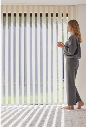 PersivenIberica's tweet image. Control solar funcional para espacios amplios.
Orden visual, regulación eficiente y estética profesional.#CortinasVerticales #EspaciosContract #ControlSolar #PersivenIberica