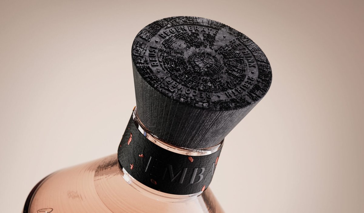 worldbrandesign's tweet image. Studio Guild - Studio Guild Unveils Emba as a Symbolic Packaging Design Exploring Fire, Renewal and Regeneration worldbranddesign.com/studio-guild-u…
.
#branding #branddesign #structuralpackaging #packagingdesign #photography #labeldesign #worldbranddesign #worldbranddesignsociety