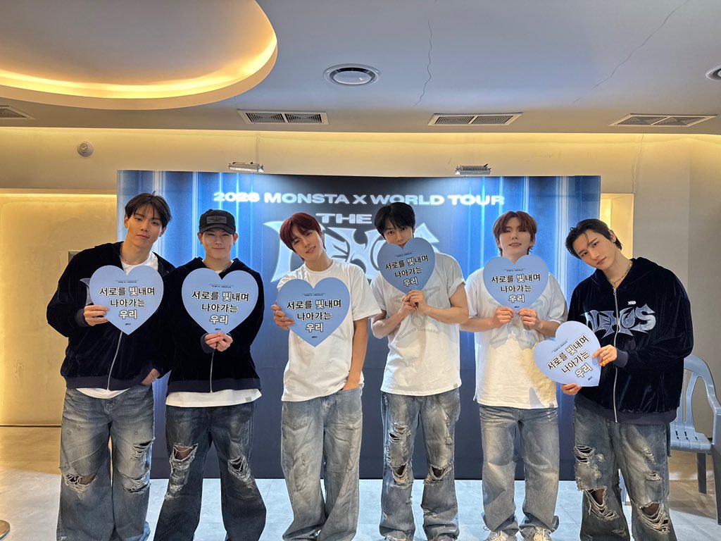 📸
2026 MONSTA X WORLD TOUR
[THE X : NEXUS] DAY 1 🩵

互いを輝かせながら歩んでいく
'#MONBEBE'とMONSTA XのDAY1🩵
僕たちだから作れる瞬間
共にいるからこそ今日もより一層輝きました ✨

#モンスタエックス #몬스타엑스 #MONSTAX #MONSTA_X
#MONSTAX_THEX_NEXUS
#사랑한다몬베베