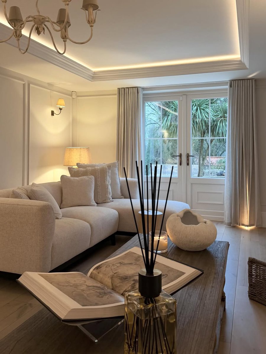 𝑰𝒏𝒕𝒆𝒓𝒊𝒐𝒓 𝑫𝒆𝒄𝒐 tweet media