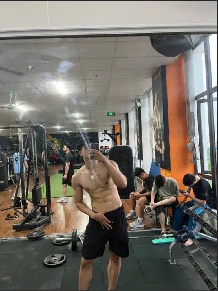 Ở Đây Có Trai Đẹp tweet media