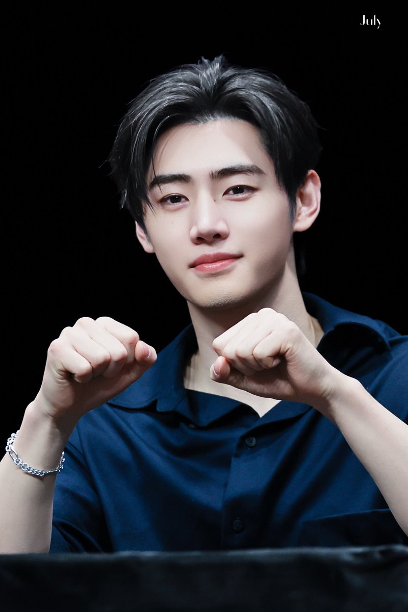 20260130

#ENHYPEN #SUNGHOON 
#엔하이픈 #성훈 
#エンハイプン #ソンフン