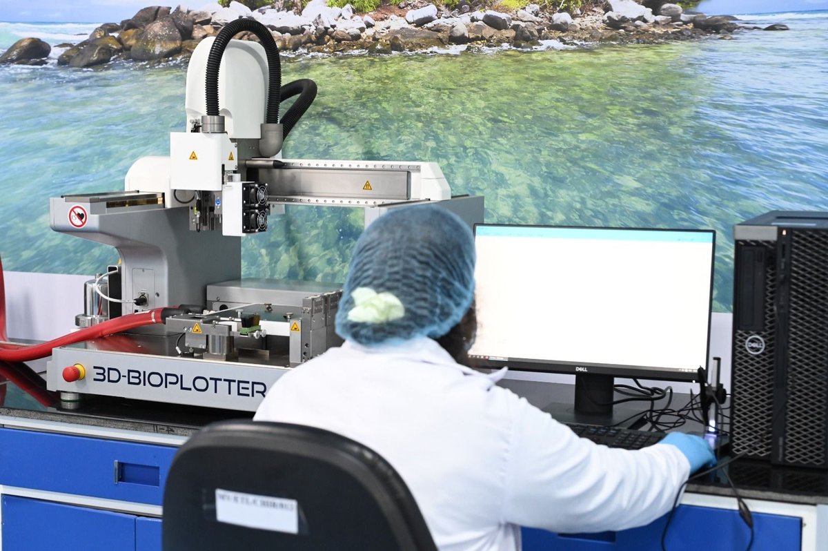Biovalley2's tweet photo. 🔸At the ORGEN Laboratory, regenerative science meets innovation, shaping the future of healthcare! 

🔸It's a launchpad for startups in 3D bioprinting, biomaterials, and regenerative medicine, offering incubation and expert support. 

#MedTech #Biotechnology #ORGEN https://t.co/nHeEE8FVd7