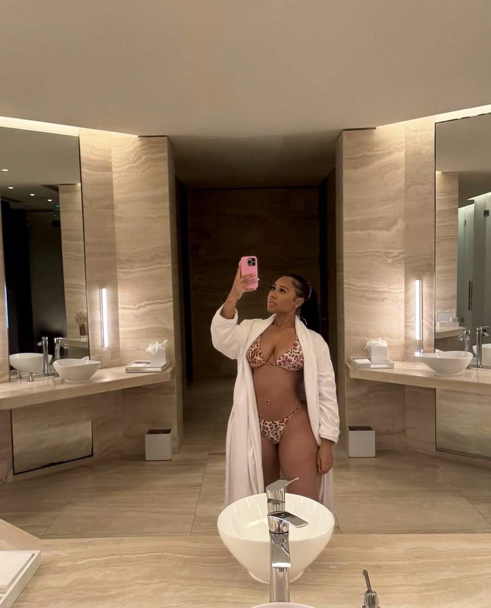 iamdejanicole's tweet image. adult swim