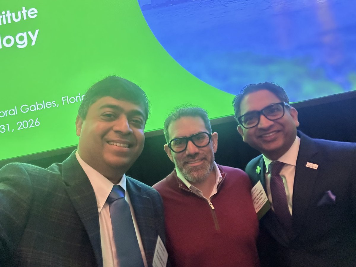 VivekSubbiah's tweet photo. ⭐️Such a delight to deliver the keynote on “Re-imagining the Precision Oncology Paradigm” 👉🏼 discussing the paper published in @AACR @CD_AACR “Rethinking Cancer Drug Development through Tumor-agnostic Precision Medicine��! Fantastic Friday morning with an amazing panel discussion session & terrific colleagues @BrainTumorDoc @chadinabhan @neerajaiims @OncoAlert @oncodaily @MiamiCancerInst 
https://t.co/FfPIxwSKNG