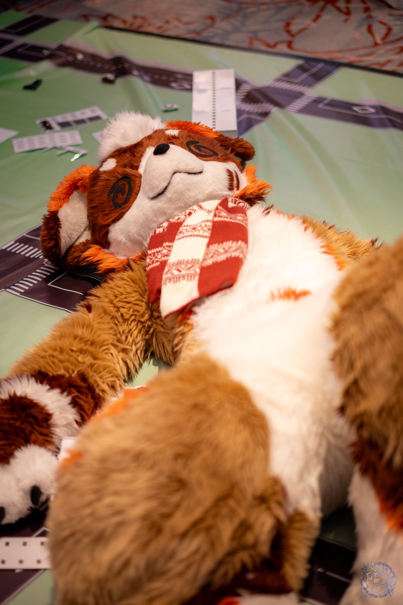 Furry_Lutz's tweet photo. completely burned out
📷：星见
 #FursuitFriday https://t.co/O6tfi0l3d8