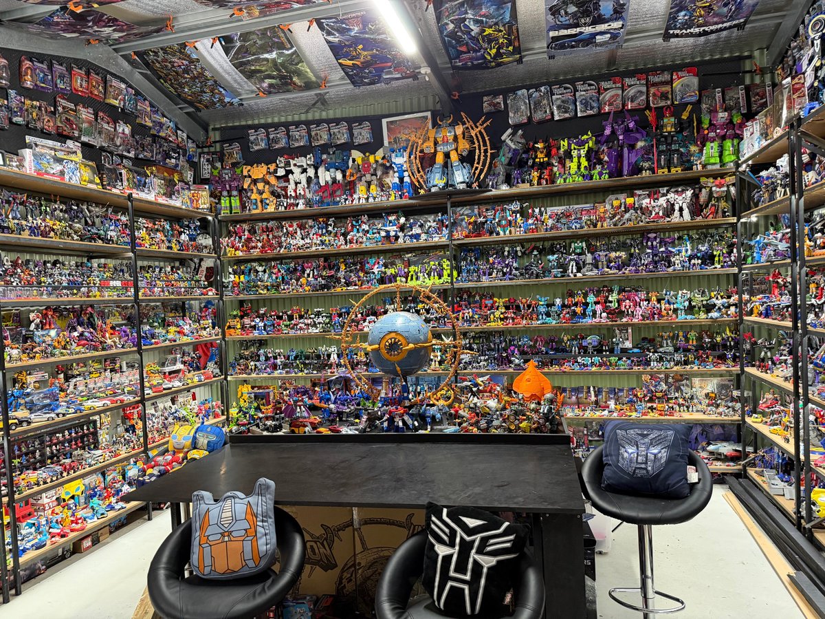 TFsource - Toy Store tweet media