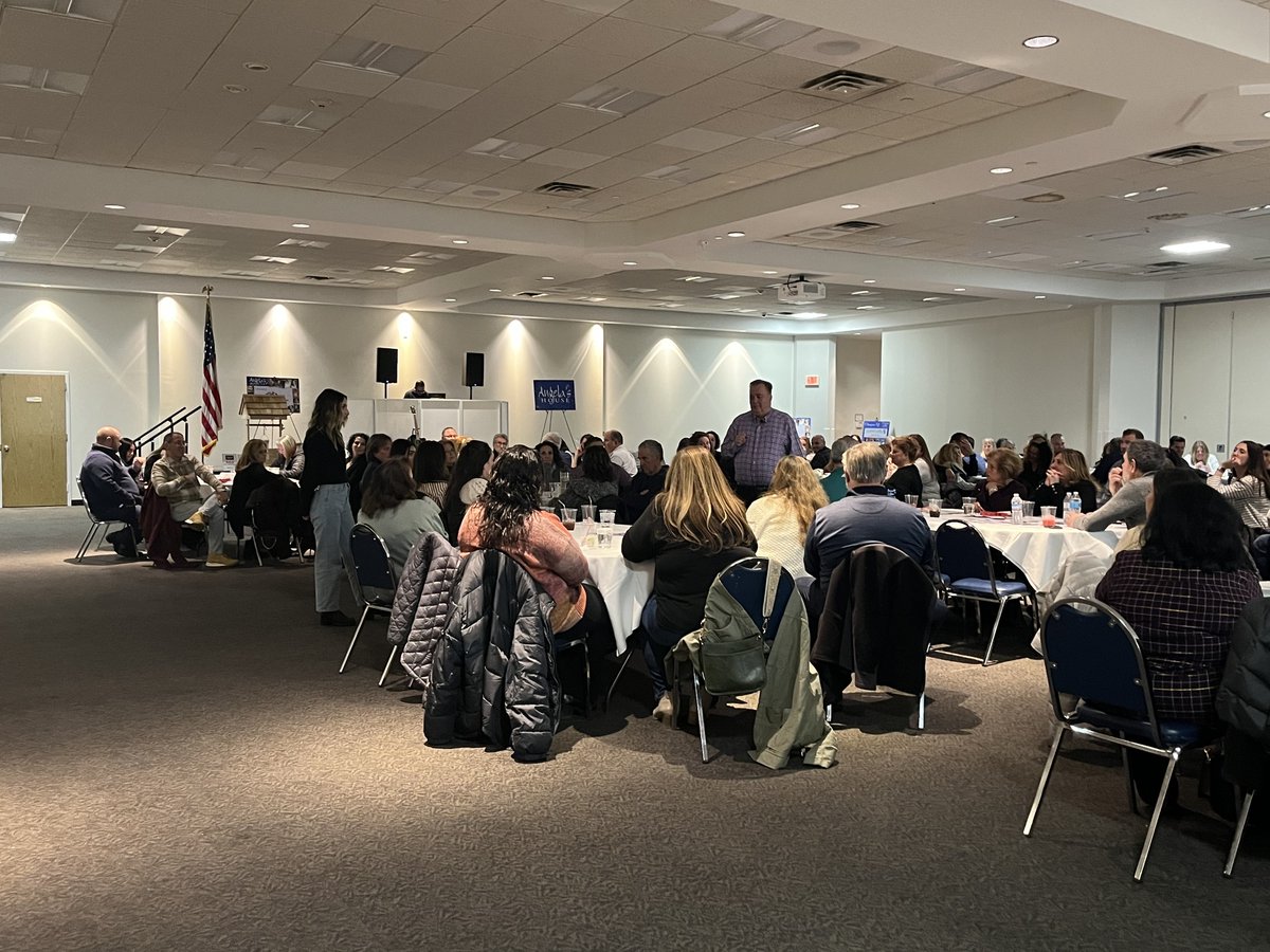 Angela's House tweet media