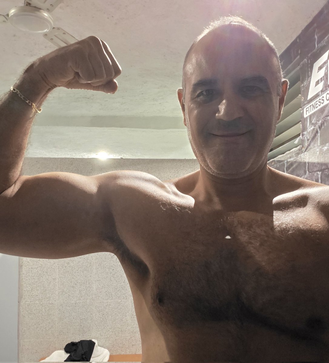 Victor Cervera tweet media
