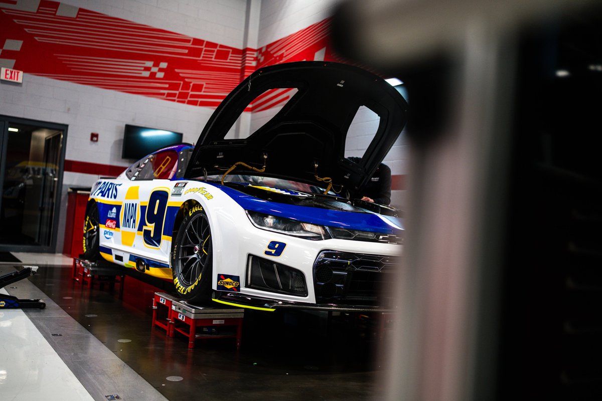 NAPA Racing tweet media