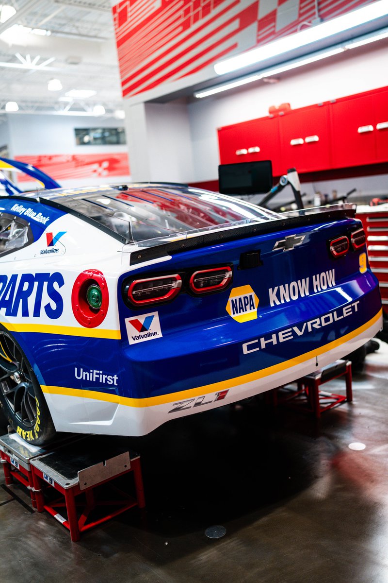 NAPA Racing tweet media